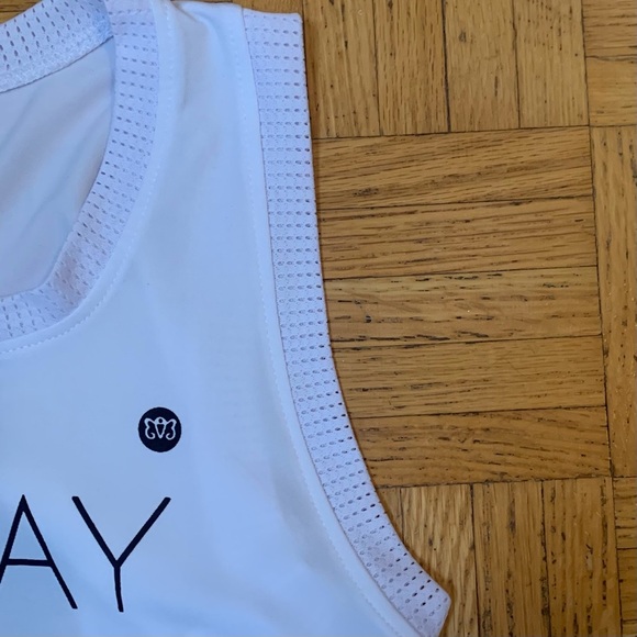 Running Workout Tank Top White Mesh Split Back Size S - Picture 7 of 8